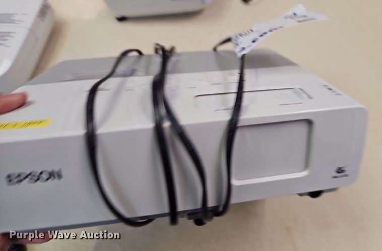 image for item DT7652 EPSON (3) Epson projectors 