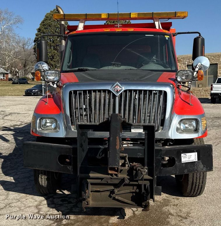 image for item ED4015 2007 International 7400 dump truck