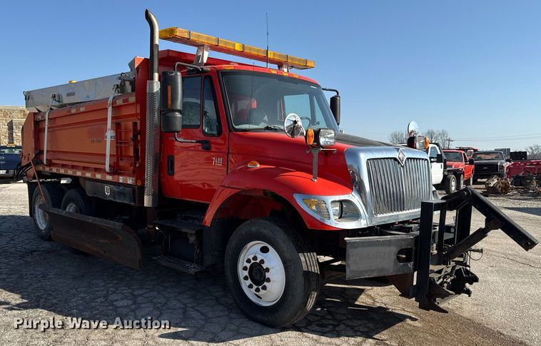 image for item ED4015 2007 International 7400 dump truck