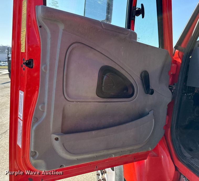 image for item ED4015 2007 International 7400 dump truck