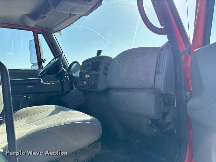 image for item ED4015 2007 International 7400 dump truck