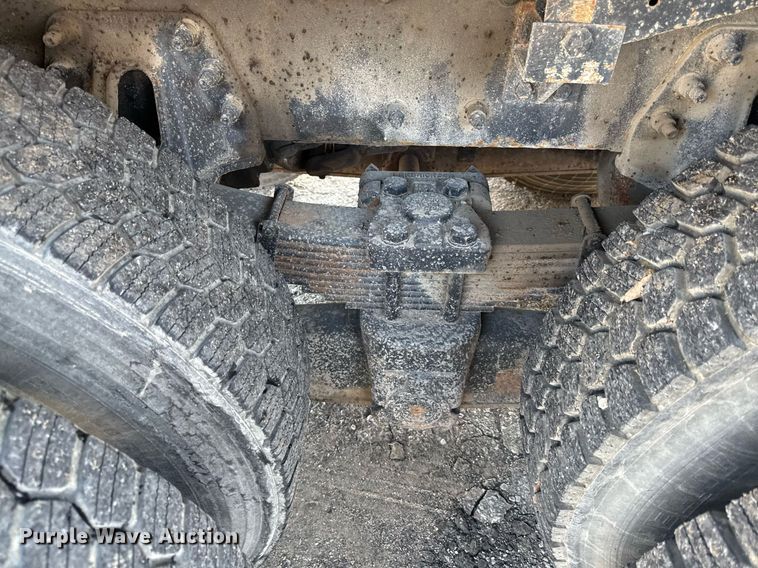 image for item ED4015 2007 International 7400 dump truck