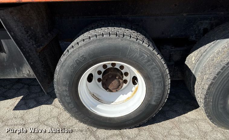 image for item ED4015 2007 International 7400 dump truck