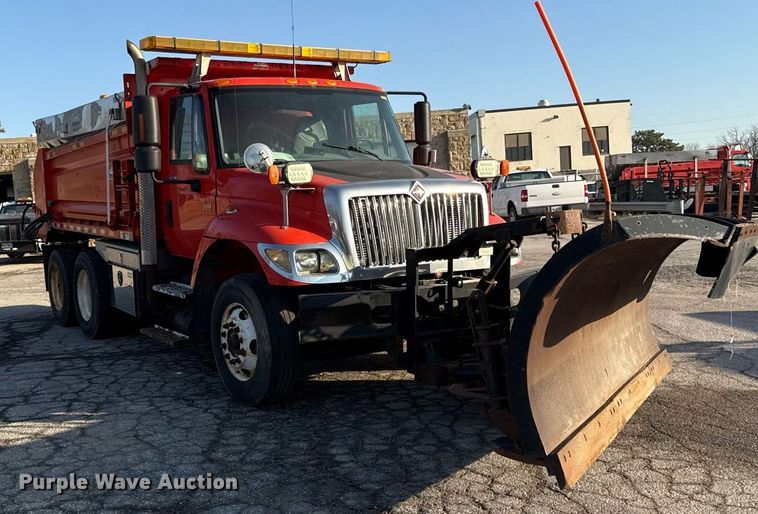 image for item ED4016 2007 International 7400 dump truck