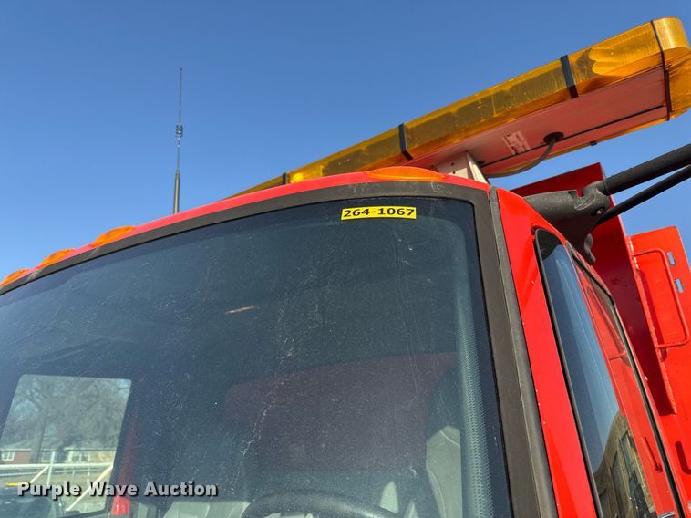 image for item ED4016 2007 International 7400 dump truck