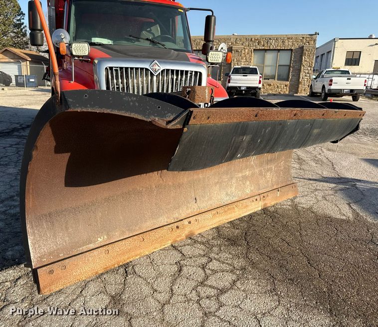 image for item ED4016 2007 International 7400 dump truck