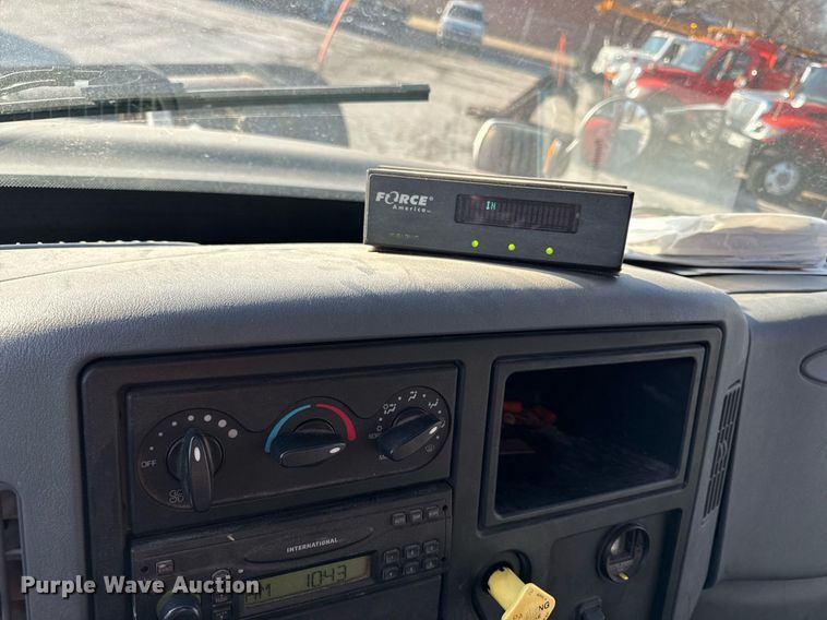 image for item ED4016 2007 International 7400 dump truck