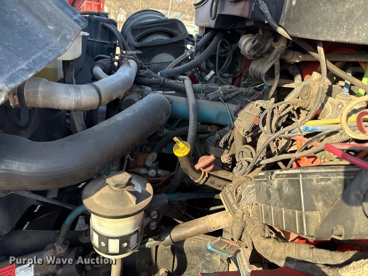 image for item ED4016 2007 International 7400 dump truck