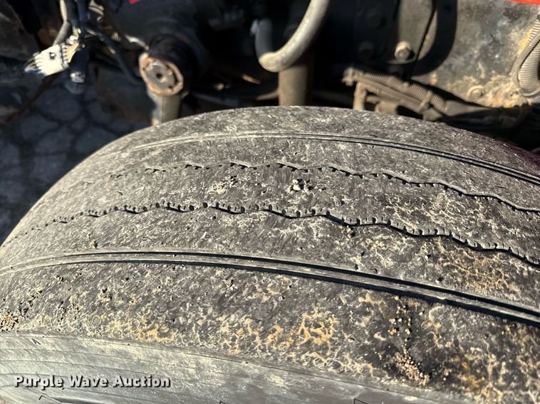 image for item ED4016 2007 International 7400 dump truck