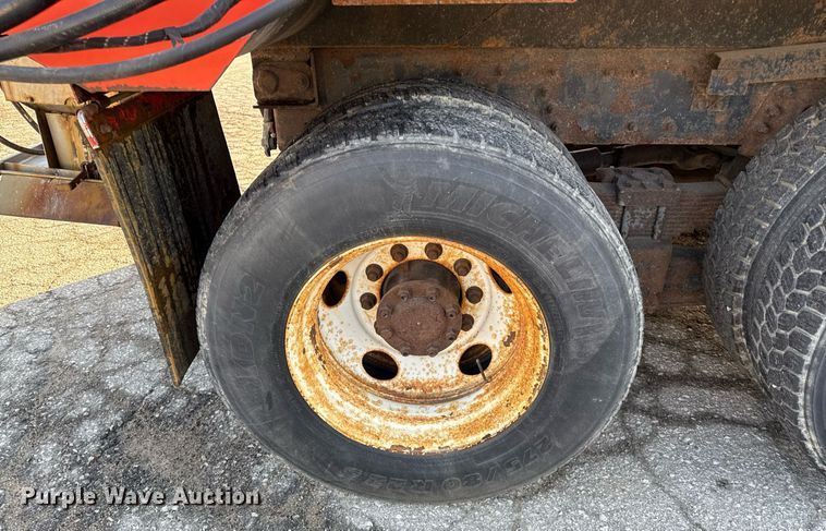 image for item ED4016 2007 International 7400 dump truck