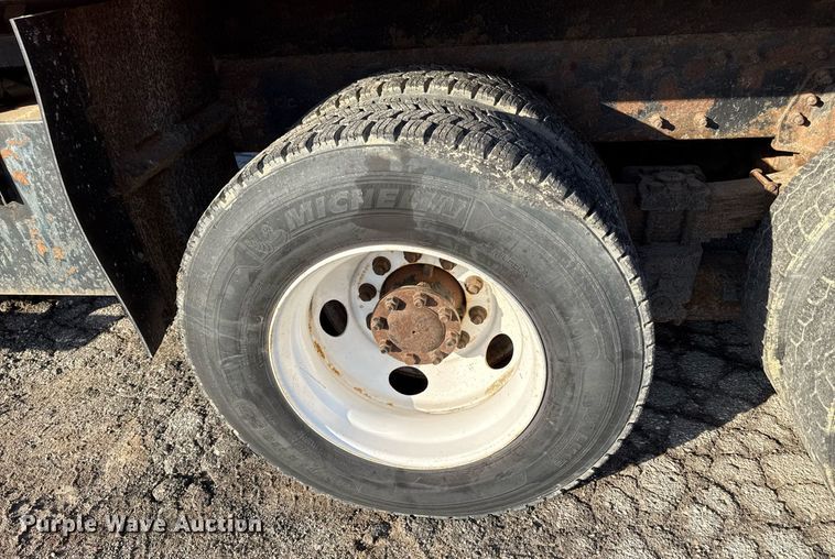 image for item ED4016 2007 International 7400 dump truck