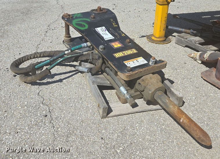 image for item ED4018 Huskie HH 750-2 breaker