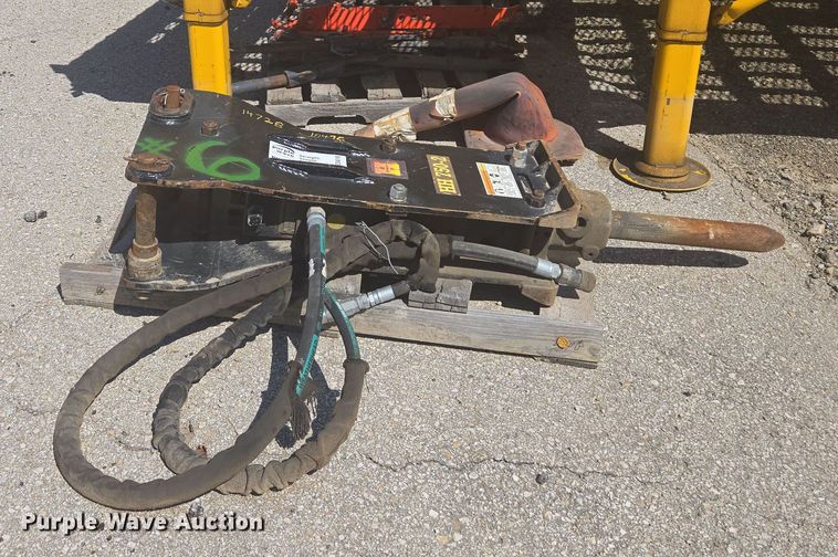 image for item ED4018 Huskie HH 750-2 breaker