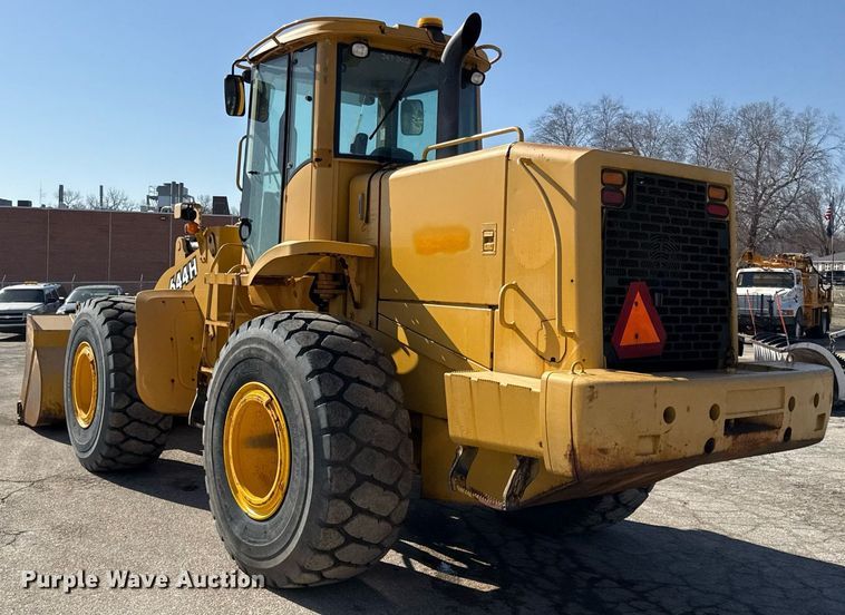 image for item ED4032 2002 John Deere 644H wheel loader