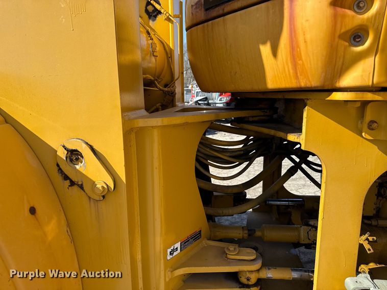 image for item ED4032 2002 John Deere 644H wheel loader