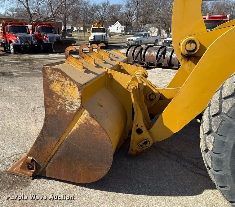 image for item ED4032 2002 John Deere 644H wheel loader