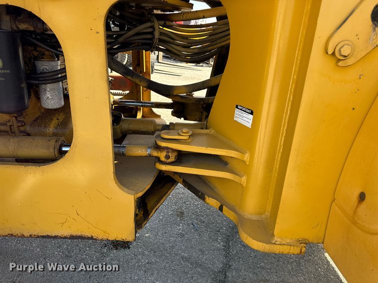 image for item ED4032 2002 John Deere 644H wheel loader