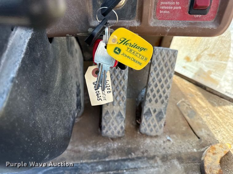 image for item ED4032 2002 John Deere 644H wheel loader