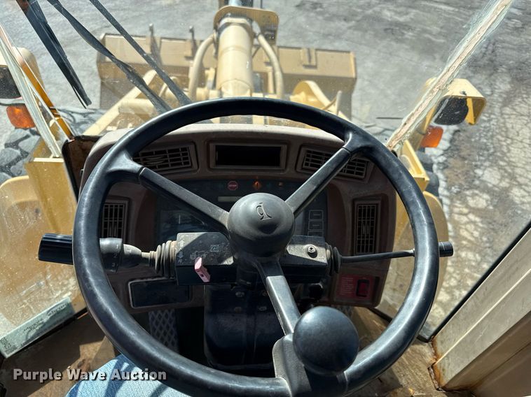 image for item ED4032 2002 John Deere 644H wheel loader