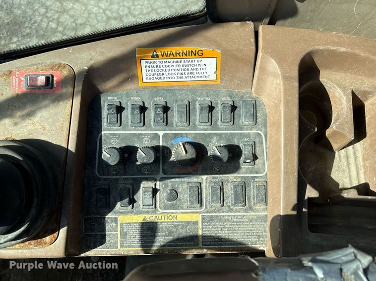 image for item ED4032 2002 John Deere 644H wheel loader