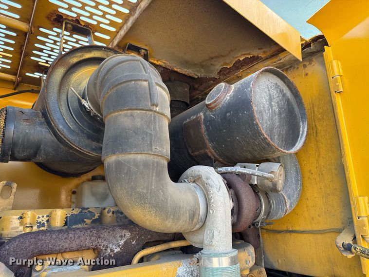 image for item ED4032 2002 John Deere 644H wheel loader