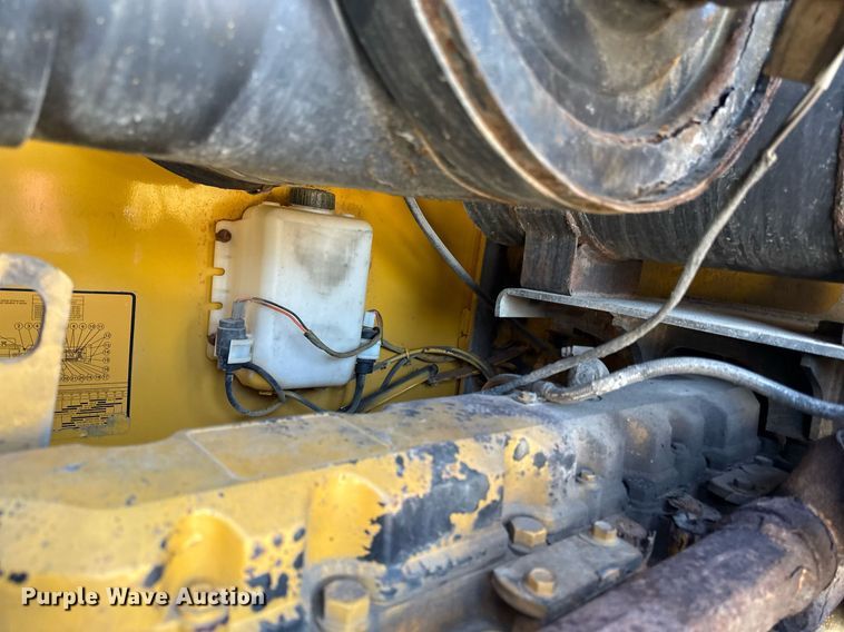 image for item ED4032 2002 John Deere 644H wheel loader