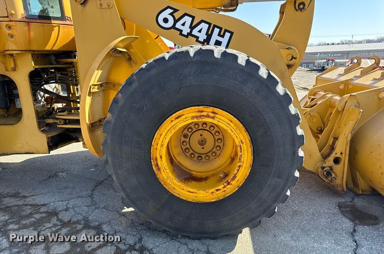 image for item ED4032 2002 John Deere 644H wheel loader