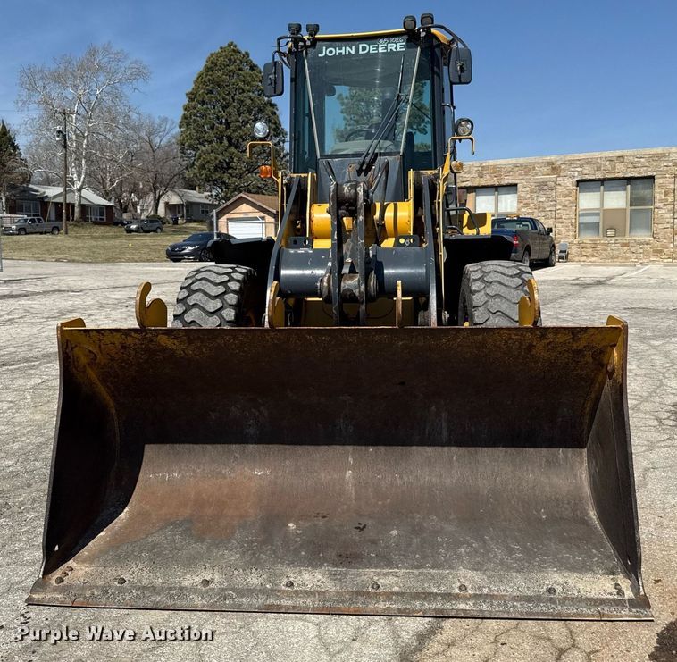 image for item ED4033 2006 John Deere 444J wheel loader