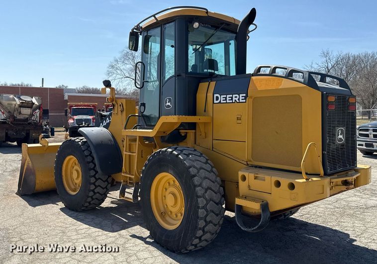 image for item ED4033 2006 John Deere 444J wheel loader
