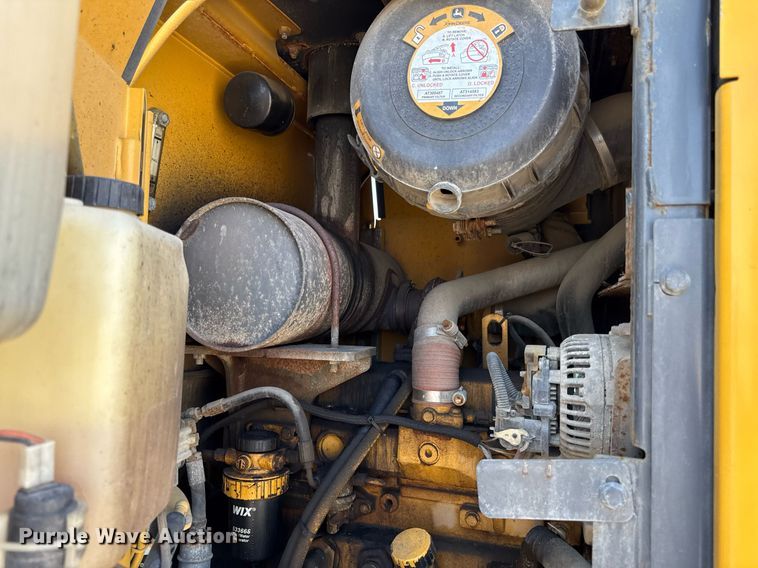 image for item ED4033 2006 John Deere 444J wheel loader