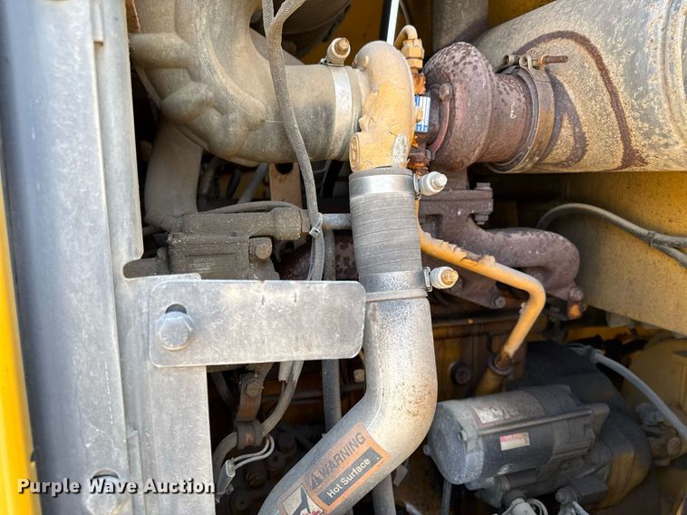 image for item ED4033 2006 John Deere 444J wheel loader