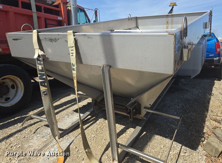 image for item ED4034 Henderson spreader