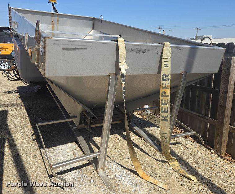 image for item ED4034 Henderson spreader