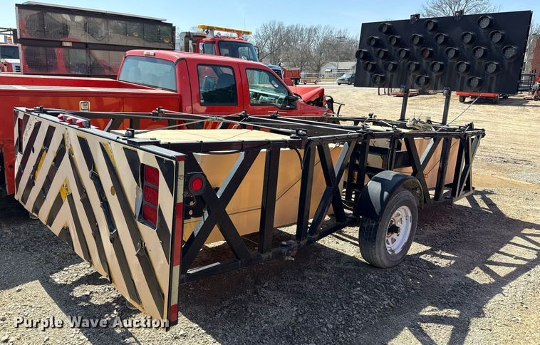 image for item ED4035 2008 Energy Absorption System arrow board trailer