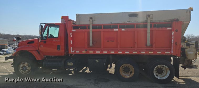 image for item ED4036 2003 International 7500 dump truck
