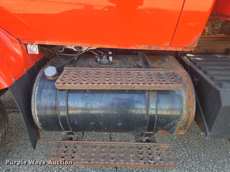 image for item ED4036 2003 International 7500 dump truck