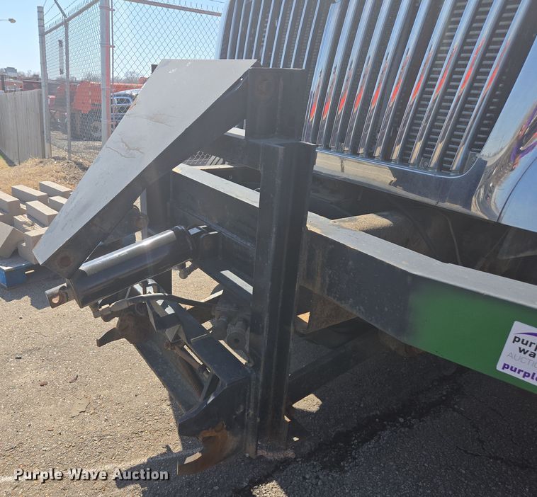 image for item ED4036 2003 International 7500 dump truck