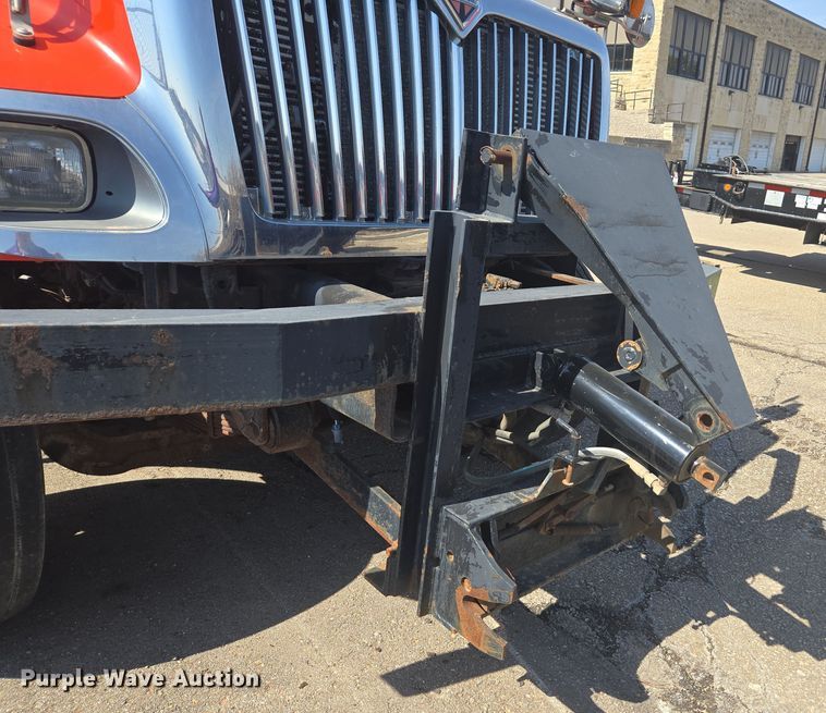 image for item ED4036 2003 International 7500 dump truck