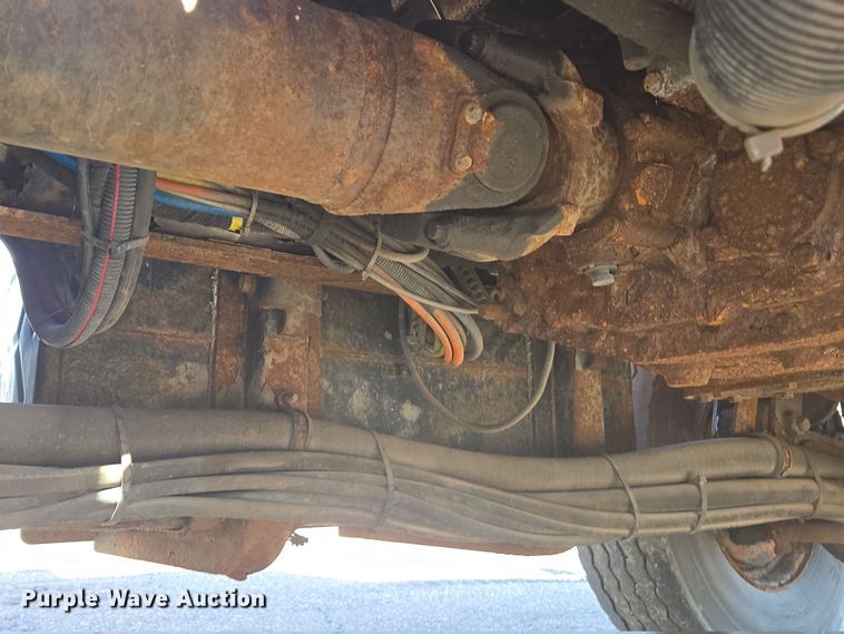 image for item ED4036 2003 International 7500 dump truck