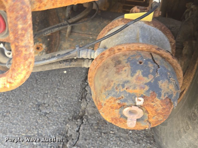 image for item ED4036 2003 International 7500 dump truck