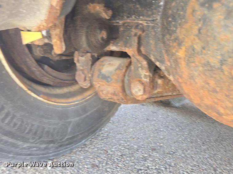 image for item ED4036 2003 International 7500 dump truck