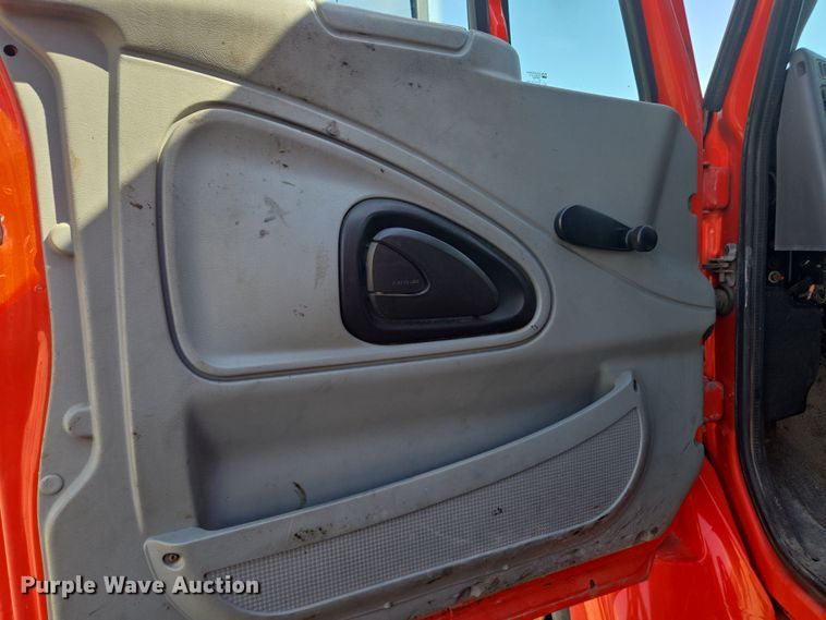 image for item ED4036 2003 International 7500 dump truck