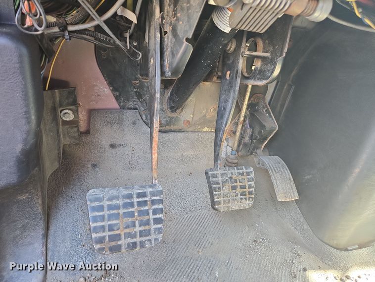 image for item ED4036 2003 International 7500 dump truck