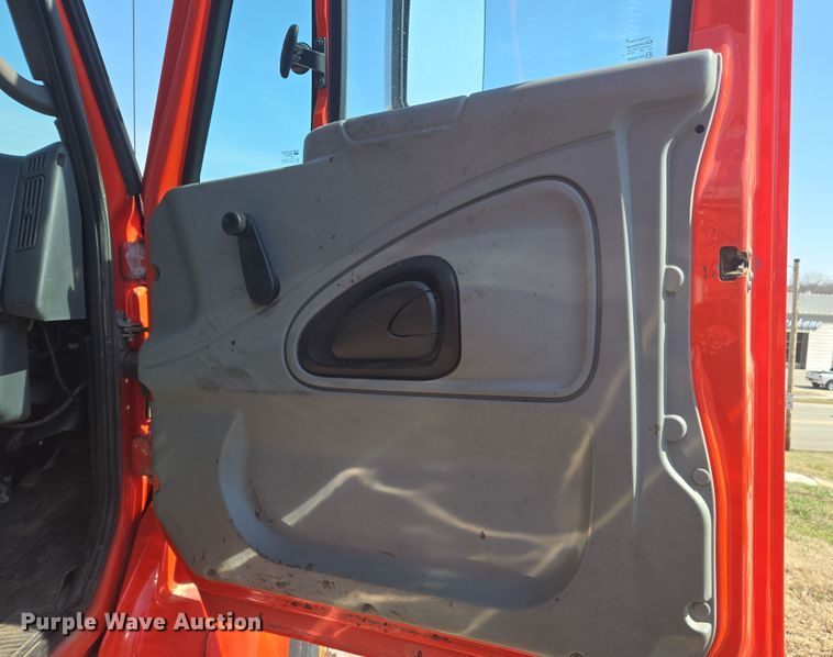 image for item ED4036 2003 International 7500 dump truck