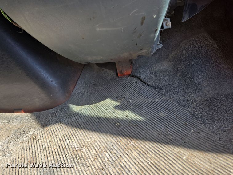 image for item ED4036 2003 International 7500 dump truck