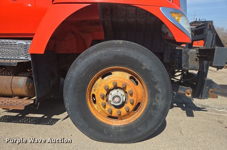 image for item ED4036 2003 International 7500 dump truck