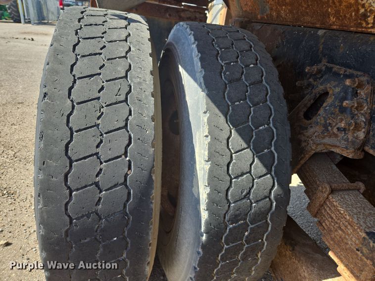 image for item ED4036 2003 International 7500 dump truck