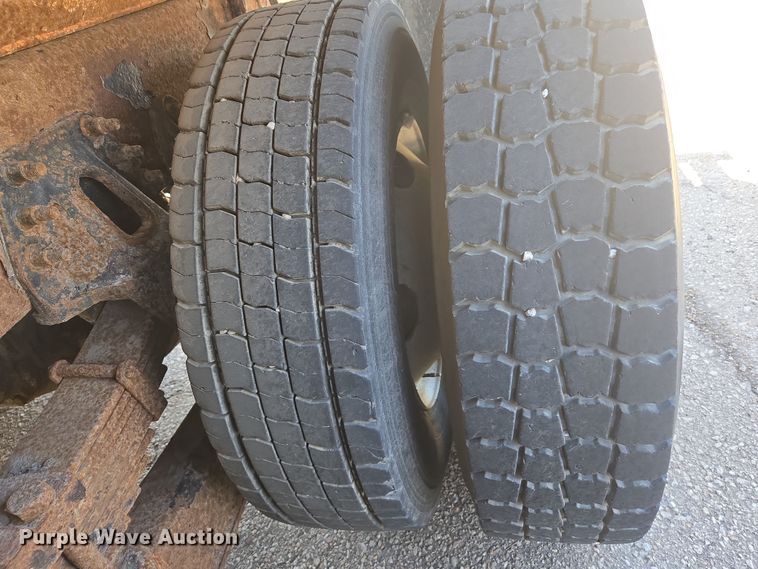 image for item ED4036 2003 International 7500 dump truck