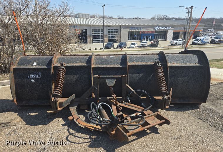 image for item ED4036 2003 International 7500 dump truck