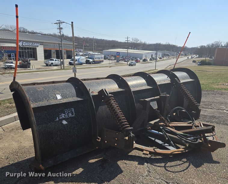 image for item ED4036 2003 International 7500 dump truck